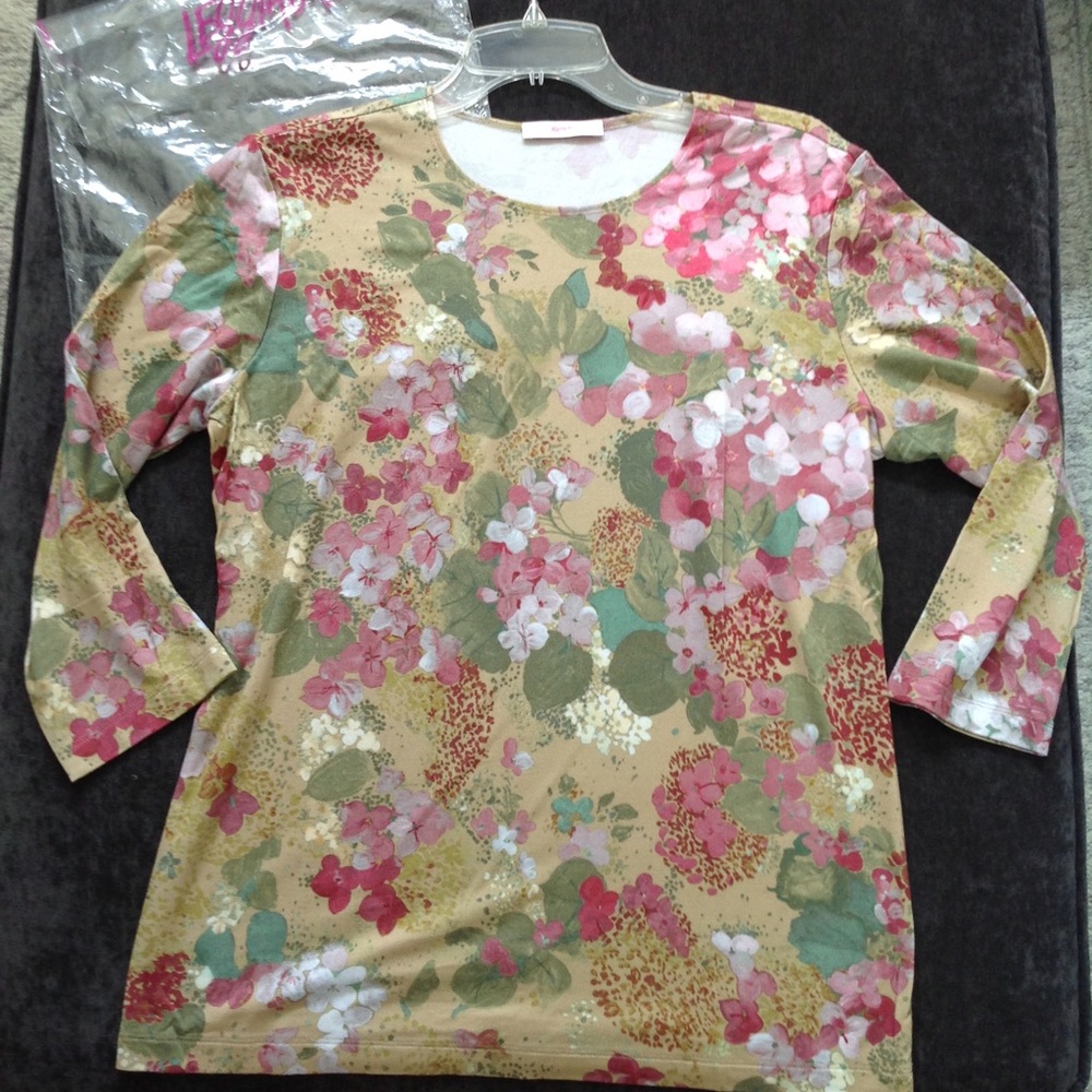 Leggiadro floral 3/4 sleeve top
